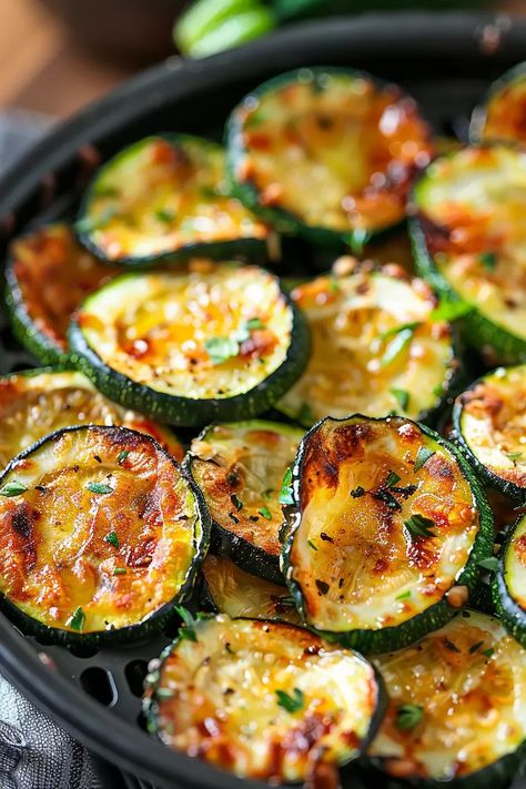 Crispy Air Fryer Zucchini Chips Zucchini Air Fryer Recipes, Zucchini Recipes Air Fryer, Zucchini In Air Fryer, Zucchini Air Fryer, Air Fryer Zucchini Chips, Fried Zucchini Recipes, Cheesy Chips, Zucchini Rounds, Air Fryer Zucchini