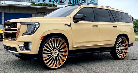 Custom Yukon Denali, 2021 Range Rover, Gmc Car, Gmc Denali, Donk Cars, Gmc Yukon Denali, Futuristic Shoes, Vossen Wheels, Range Rover Velar