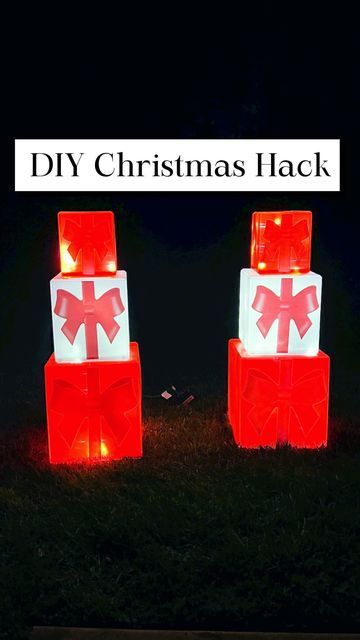 Diy Christmas Lighted Gift Boxes, Outdoor Christmas Presents, Elf Christmas Decor, Diy Outdoor Christmas Decor, Light Up Presents, Christmas Boxes Decoration, Outdoor Christmas Gifts, Outdoor Christmas Decor, Diy Christmas Lights