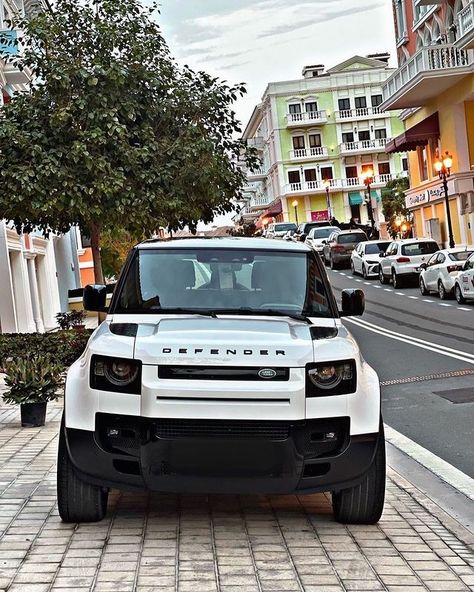 Land Rover Defender Black, Defender Car, New Land Rover Defender, Future Concept Cars, Custom Motorcycles Bobber, New Defender, Dream Cars Mercedes, Car Goals, Suv Cars