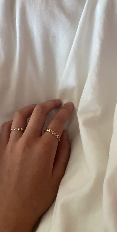 Simple Rings Aesthetic, Golden Rings Aesthetic, Grunge Ring, Rings Inspiration, Sterling Silver Rings Simple, Rings Aesthetic, Jewelry Gift Guide, Hand Rings, Vintage Gold Rings