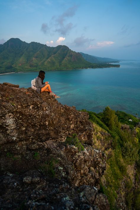 Hiking the Crouching Lion Trail on Oʻahu — noahawaii Oahu Hikes, Hawaii Hikes, Waimea Bay, Dream Vacation Spots, Hawaii Pictures, Waikiki Beach, Pearl Harbor, Ocean Views, Oahu Hawaii