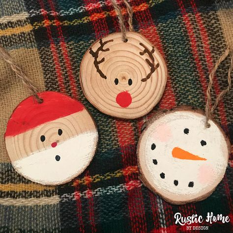 Christmas Ornaments Wood Slice, Ornaments Wood Slice, Christmas Ornaments Wood, Wood Slice Ornaments, Ornaments Wood, Rustic Christmas Ornaments, Christmas School, Snowman Ornament, Christmas Wood Crafts