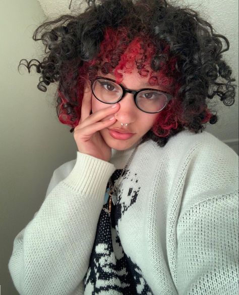 Short Curly Hair With Red Highlights, Short Curly Hair Dyed, Atlas Core, Pretty Short Hair, Curly Afro Hair, Hair Dye Tips, Dyed Curly Hair, Haircut Inspo, Red Hair Inspo