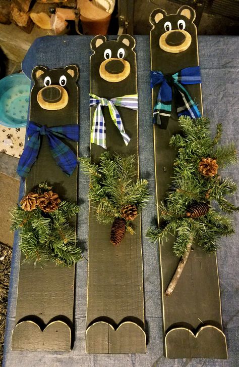 3 Bears made from old fence slats. Reindeer Height Board, Scrap Fence Wood Projects, Old Fence Board Projects, Fence Picket Projects, Fence Post Crafts, Post Crafts, Wooden Bears, Fence Crafts, Porch Sitters