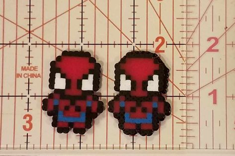 Pearl Beads Pattern Spiderman, Peeler Bead Spiderman, Spider Man Bead Pattern, Perler Beads Ideas Spiderman, Spider Man Melty Beads, Spider Man Fuse Beads, Iron Beads Spiderman, Spider Man Perler Beads Small, Spider Man Pearler Beads