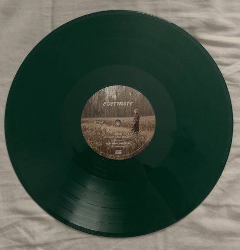 Evermore Vinyl, Cd Aesthetic, Green Vinyl, Vinyl Cd, Album Covers, Vinyl Records, Dark Green, Taylor Swift, Swift