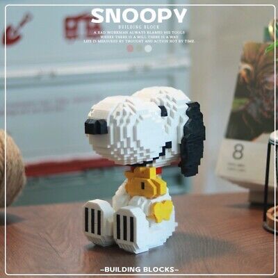 Snoopy Gift Ideas, Lego Snoopy, Snoopy Bday, Lego Gift Ideas, Lego Gift, Happy Snoopy, Lego Room Decor, Theme Baskets, Snoopy Stuff