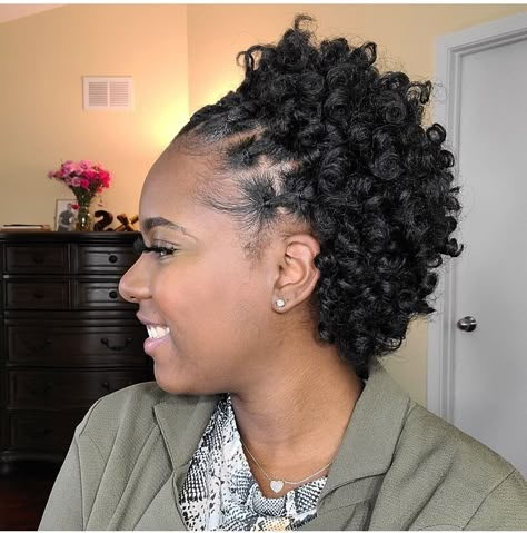 Flat Twist And Curls Hairstyles, Black Hair Updo Hairstyles, Hairstyles For Natural Hair, Hair Twists, Protective Hairstyles For Natural Hair, Natural Afro Hairstyles, Natural Hair Twists, Pelo Afro, Beautiful Natural Hair