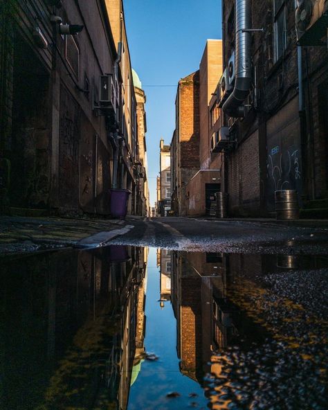 Chris Mac on Instagram: “#bathlane #glasgow #scotlandphotography” Glasgow Street Photography, Glasgow Nightlife, Glasgow Photography, Interior Aesthetic, Photography Inspo, Glasgow, Night Life, Street Photography, Scotland