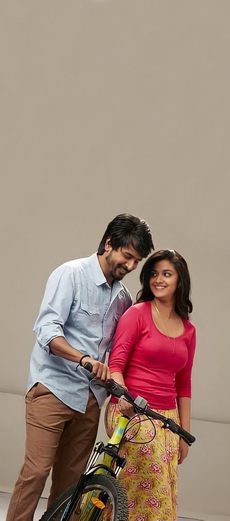 Sivakarthikeyan Wallpapers, Cute Movie Scenes, Keerthi Suresh, Romantic Couple Images, Keerthy Suresh, Alone Photography, Korean Drama Best, Couples Images, Couple Songs