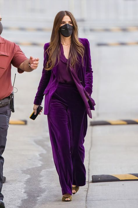 "The Unforgivable" Star Sandra Bullock in Temperley London at "Jimmy Kimmel Live!" - Tom + Lorenzo Dark Purple Top Outfit, Sandra Bullock Outfits, Sandra Bullock Style, Dark Purple Outfit, Purple Top Outfit, Sandy Bullock, Purple Fashion Outfit, Sugar Mommy, Berry Tones