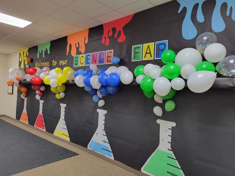 Pta Event Ideas, Science Lab Decorations, Pta Events, Science Display, Applying Eyeshadow, Science Room, Science Classroom Decorations, Science Week, مشروعات العلوم