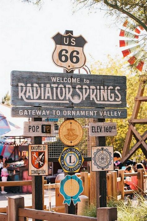 A Road Trip Down Historic Route 66 (35 Photos) – Suburban Men Route 66 Theme, Route 66 Map, Route 66 Attractions, Route 66 Trip, Old Route 66, Route 66 Road Trip, Radiator Springs, Road Trip Places, Road Trip Routes