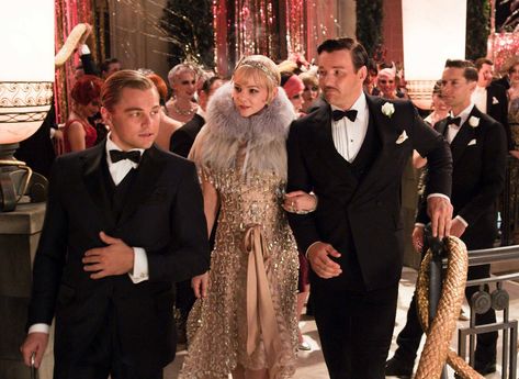 Gatsby Party Outfit For Men, Great Gatsby Movie, Vestidos Country, The Great Gatsby Movie, Gatsby Party Outfit, Roaring Twenties Party, Gatsby Movie, Flapper Costume Halloween, The Great Gatsby 2013