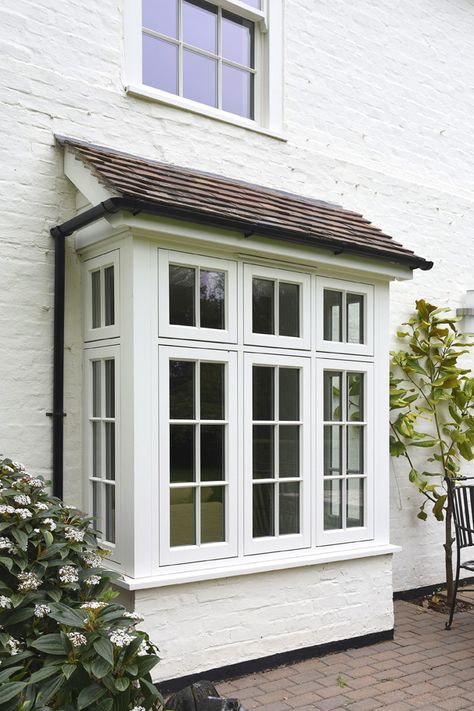 Cottage Window Interior, Window Seat Bump Out, Bay Window Makeover Exterior, Exterior Bump Out, Bump Out Bay Window, Bay Window Addition Exterior, Bay Window Bump Out, Boxed Windows Exterior, Square Bay Window Exterior