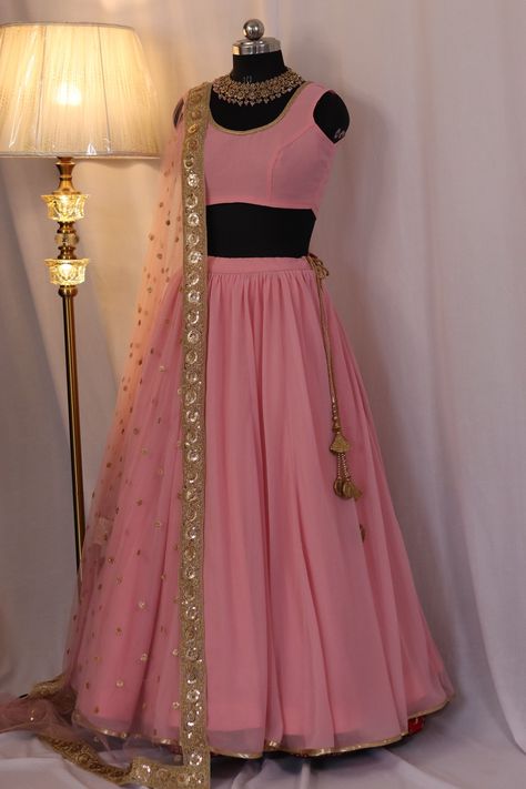 Pink Combination Lehenga, Pink Lehenga Blouse, Lehengas For Wedding, Bridesmaid Lengha, Bridesmaid Indian, Lehenga For Women, Streak Ideas, Indian Bridesmaids, Frock Designs