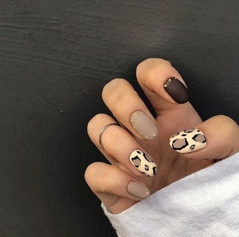 muted neutral leopard print nail design | Leopard nails ... #nailart #nailideas #gelnails Tan Nails Design, Tan Nails, Leopard Print Nails, Nail Candy, Leopard Nails, Nail Envy, Trendy Nail Design, Nail Polishes, Nails Design