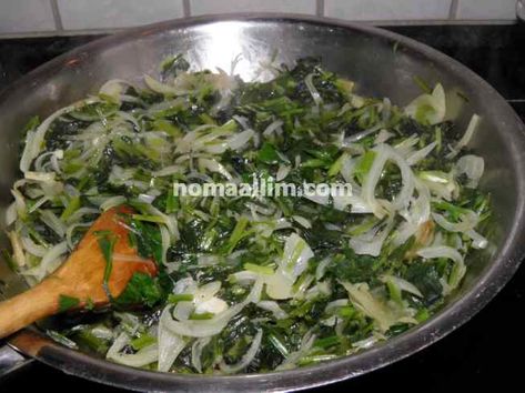 Pan cooked spinach and onions, a vegan leafy greens recipe inspired from the Mediterranean cuisines. How To Cook Spinach Leaves, Cook Spinach Leaves, Cook Spinach, Leafy Greens Recipes, Cooked Spinach, Mediterranean Cuisine, Spinach Leaves, Greens Recipe, Leafy Greens