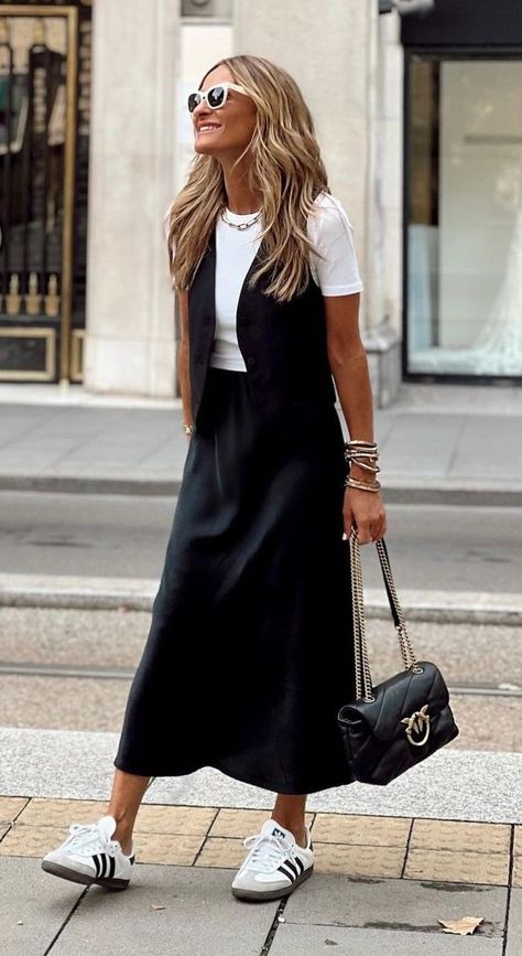 Waistcoat With Shirt Woman, Black Slip Dress Work Outfit, Quince Attire For Guests, Shirt With Waistcoat Women, Cold Summer Outfit Night, Relaxed Sunday Outfit, White And Black Vest Outfit, White And Black Sneakers Outfit, Every Day Outfits Casual Street Style