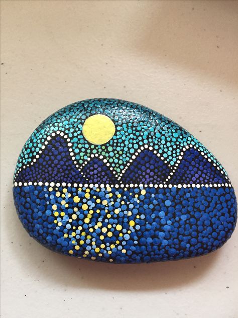 Metallic Rock Painting, Sunset Dot Art, Mountain Painted Rocks, Rock Painting Mountains, Rock Painting Ocean, Mountains Painted On Rocks, Mountain Sunset Painting, Painted Rock Mountain Scene, Rock Painting Ocean Theme