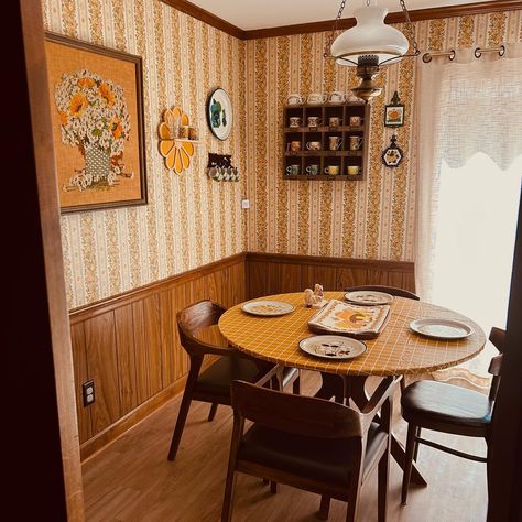 I’ve realized one of the things I’m missing to bring home the 70s style is a lot of plants. 🪴 Home decor | vintage vibes | groovy | hippie | flower power | seventies | thrifted home | wood paneling | mushrooms | crewel | embroidery | dining room | kitchen | yellow | mustard | wallpaper 70s Wainscoting, Groovy Dining Room, Vintage Wood Paneling, 70s Dining Room, 1970s Dining Room, 70's Aesthetic, Theme House, Kitchen Yellow, 70s Theme