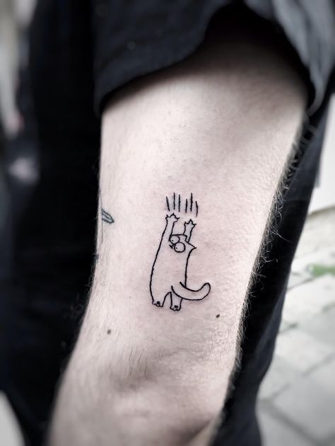 Minimal Cat Tattoo, Tattoo Gato, Funky Tattoos, Single Line Tattoo, Cat Biting, One Piece Tattoos, Petite Tattoos, Simple Henna, Subtle Tattoos