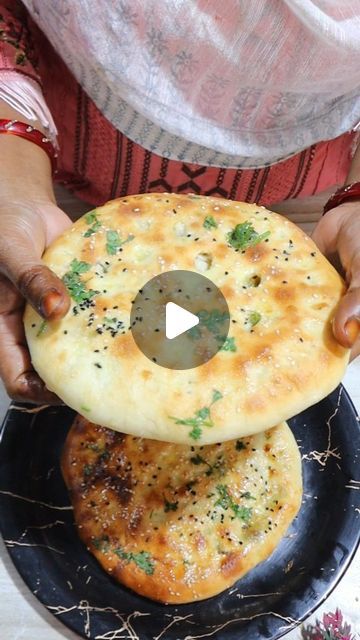 Jamila Khatoon on Instagram: "👌😋Keema Naan 
#foodie #naan #keema #recipe #streetfood" Keema Naan, Keema Recipe, Keema Recipes, Indian Recipes, Naan, Indian Food, Indian Food Recipes, On Instagram, Instagram