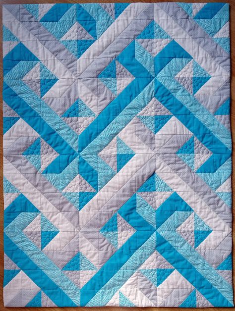 Interwoven Quilt Pattern Free, Interwoven Quilt Pattern, Interwoven Quilt, Illusion Quilts, Applique Techniques, Hst Quilts, Quilt Pattern Free, Optical Illusion Quilts, Snowflake Quilt