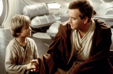 Remember the boy who played Anakin Skywalker in 'Star Wars'? He is all grown up now and looks way different! - AOL Entertainment Young Anakin Skywalker, Jake Lloyd, Star Wars Meme, Star Wars Film, The Phantom Menace, Star Wars Fandom, Obi Wan Kenobi, Star Wars Humor, Star Wars Memes