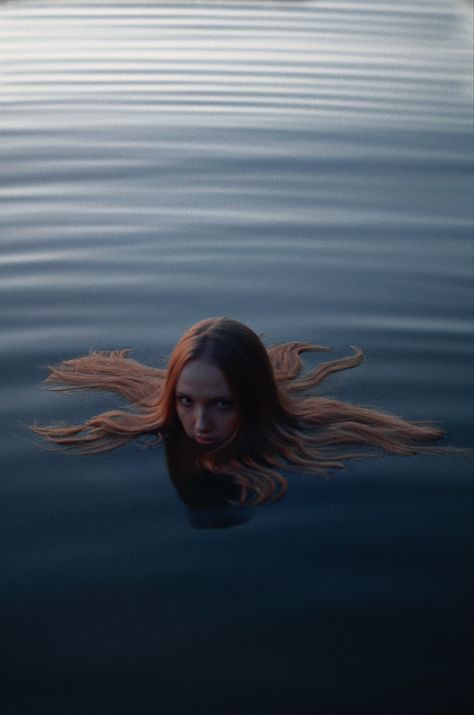 Head Poking Out Of Water, Person Emerging From Water, Creepy Beach Photoshoot, Pose In Water, Water Person, Water Siren, Eerie Art, Underwater Portrait, Lake Photoshoot