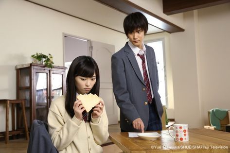 Good Morning Call - 2016 Haruka Fukuhara and Shunya Shiraishi Good Morning Call Drama, Good Morning Call, Playful Kiss, Netflix Dramas, Morning Call, Drama Tv Series, Japanese Film, Japanese Drama, Pose Reference Photo