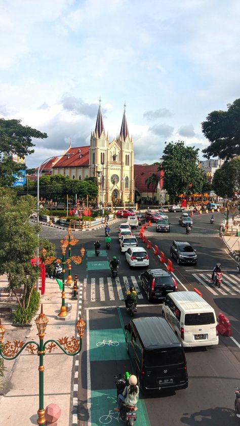 Street Malang City, Dream Place, Random Pict, Beautiful Streets, City Aesthetic, Malang, Indonesia, Healing, Packaging