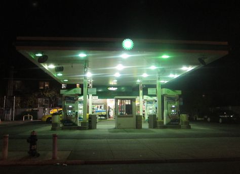 gas station booth at night - Google Search Gas Station Nostalgia, Gas Station Exterior, Run Down Gas Station, Liminal Gas Station, Late Night Gas Station Aesthetic, Creepy Gas Station, Gas Station Store, Gas Station At Night, Peace Place