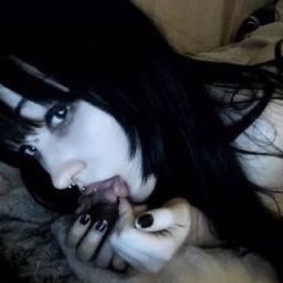 #gothic #gothaesthetic #scenekid #scenecore #vampire #vampcore #vampireaesthetic #gothgirl #darkacademia #darkcore #darkred #darkredaesthetic #deftonesaesthetic #imjustagirl #whispers #lanadelrey #ldr #lanadelreyaesthetic #y2kaesthetic #y2kfashion Goth Baddie, Emo Makeup, Foto Poses, Emo Girls, Foto Ideas Instagram, Good Girl, Discord Server, Cute Poses, Cute Selfie Ideas