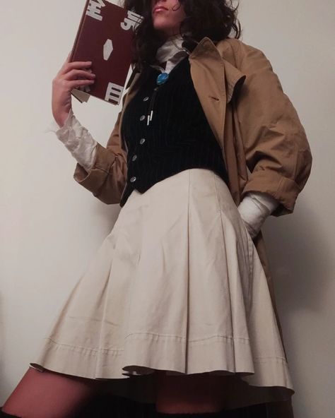 Dazai Outfit Aesthetic, Bungo Stray Dogs Outfit Aesthetic, Dazai Osamu Inspired Outfit, Bungou Stray Dogs Outfit Ideas, Bungou Stray Dogs Inspired Outfits, Female Dazai Cosplay, Dazai Cosplay Female, Bsd Aesthetic Outfits, Bsdcore Outfits