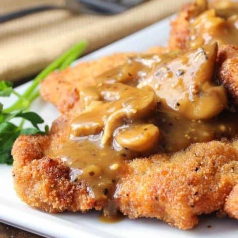 Pork Snitzel, Chicken With Mushroom Gravy, Pork Schnitzel Recipe, German Schnitzel, Chicken With Mushroom, German Food Authentic, Mushroom Gravy Recipe, Schnitzel Recipes, Pork Schnitzel