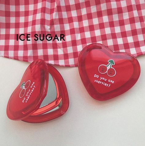 🔎1076678563 | Heart Shape Compact Makeup Portable Mirror Bring this palm-sized foldable mirror on your valentine's date 🍒❤️ #YesStyle #YesStyleInfluencers #mirror #valentinedate #date #makeup Bachelorette Goodie Bags, Foldable Mirror, Concert Bags, Compact Makeup, Portable Mirror, Boot Stand, Heart Mirror, Branded Scarves, Makeup Box