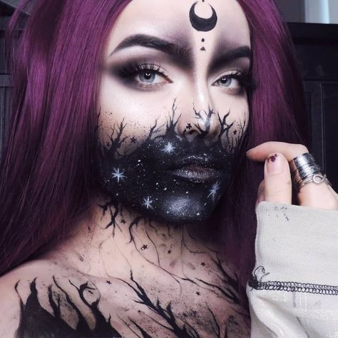 Possessed Witch Makeup, Star Witch Makeup, Witches Makeup Ideas, Moon Witch Makeup, Simple Witch Makeup, Witch Makeup Ideas, Viking Makeup, Witchy Makeup, Moon Makeup