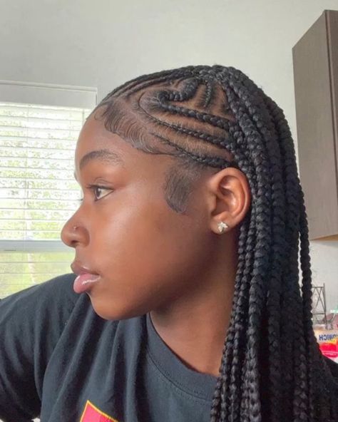 fulani braids, fulanin braids hairstyles, edges layed, cute edges, beautiful braids, cute new hairstyle, hair inspo, braid inspiration, braids inspo, fulani inspo, fulani braids inspiration, new black hairstyles, mini braids, mini cute braids Mini Fulani Braids, Small Fulani Braids With Curls, Small Flip Over Fulani Braids, Fulani Braids With Bow, Flip Over Fulani, New Black Hairstyles, Fulani Braids Claw Clip, Braided Hairdo, Braid Inspiration