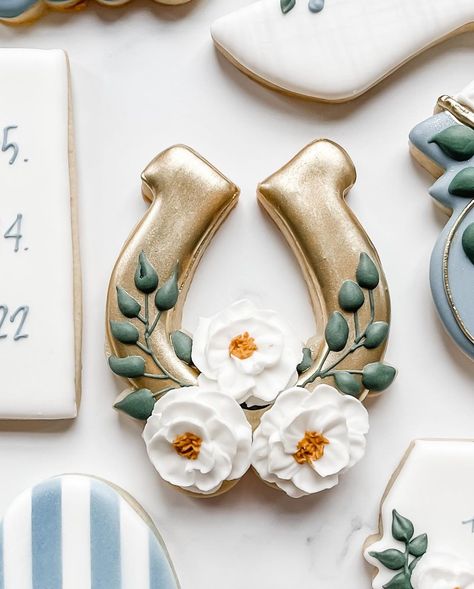 Horse Shoe Cookies, Cowboy Wedding Cookies Decorated, Horseshoe Decorated Cookies, Cowboy Boots Decorated Cookies, Horseshoe Cookies, Rocking Horse Cookies Decorated, Shoe Cookies, Horse Cookies, Sugar Cookie Icing