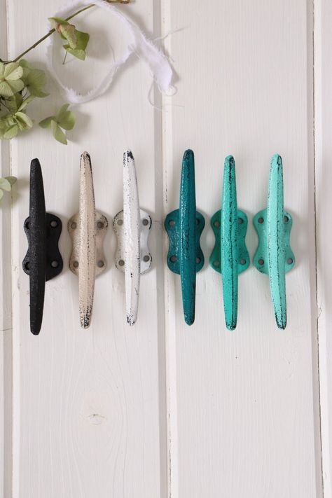 Boat Cleats As Hooks, Boat Bathroom, Nautical Drawer Pulls, Cleat Wall, Nautical Cottage, Modern Vintage Homes, Lake Bathroom, Boat Cleat, Nautical Ideas