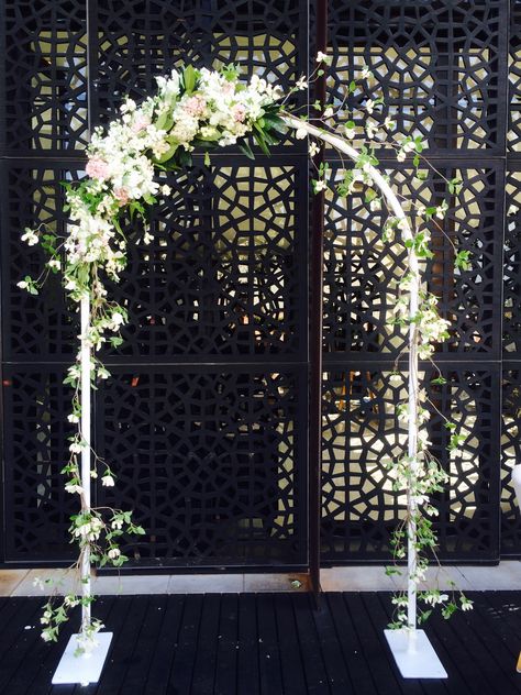 White metal arch - you can have square or round top | By Flower Jar Wedding Arch Ideas Round Top, Wedding Arch Round Top, Wedding Arch Metal, Flower Garland Diy, Flower Jar, Diy Wedding Arch, Metal Wedding Arch, Arch Ideas, Ball Ideas