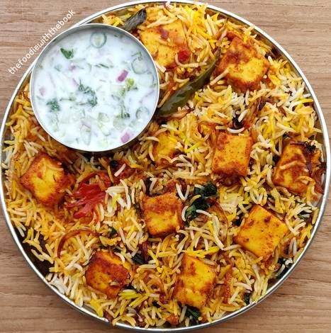 Paneer Tikka Biryani, Biryani Photography, Paneer Biryani Recipe, Veg Pulav, Paneer Biryani, Black Lehenga, Paneer Tikka, Paneer Recipes, Food Carving