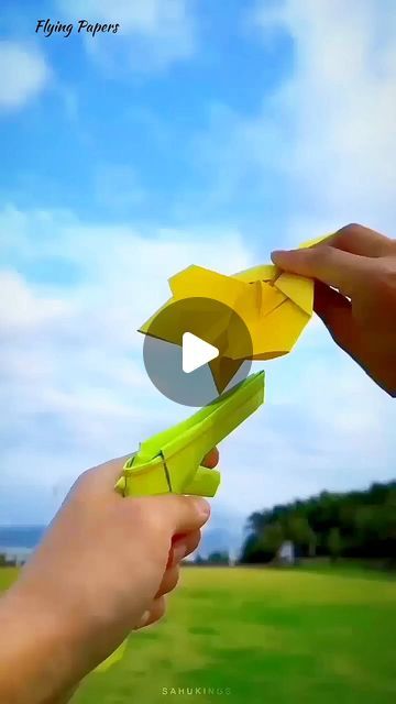 Things That Fly Activities, Fast Paper Airplanes How To Make, How To Make Aeroplane With Paper, Paper Crafts Plane, Paper Aeroplanes For Kids, Aeroplane Craft, Paper Airplanes How To Make, Airplane Crafts For Kids, Aeroplane Video