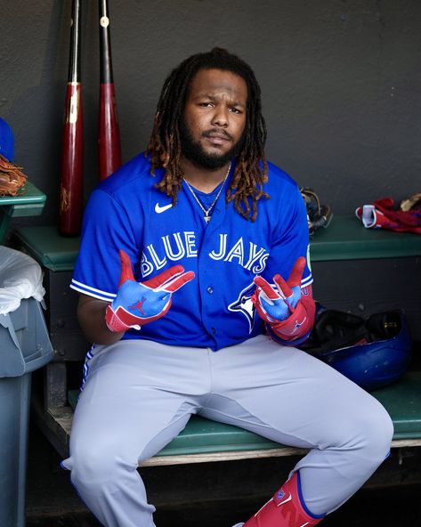 Toronto Blue Jays on Twitter Toronto Blue Jays Baseball, Vladimir Guerrero, Blue Jays Baseball, Baseball Ball, Toronto Blue Jays, Blue Jays, Major League Baseball, Mlb Baseball, The Road