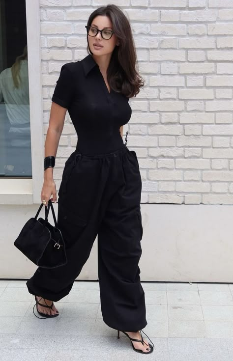 Quiet Luxury Black Outfit, Chic Black Sets With Relaxed Fit, Chic Black Bodysuit For Workwear, Summer Black Activewear In Relaxed Fit, Dark Feminine Daily Outfits, Best Fall Outfits, Colour Combinations Fashion, Fashion Top Outfits, Trendy Fall Outfits