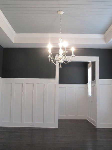 60 Wainscoting Ideas - Unique Millwork Wall Covering And Paneling Designs Bedroom Stairs, Millwork Wall, Dining Room Wainscoting, Wainscoting Styles, Wainscoting Panels, White Chandelier, Coffered Ceiling, Room Remodeling, Wainscoting