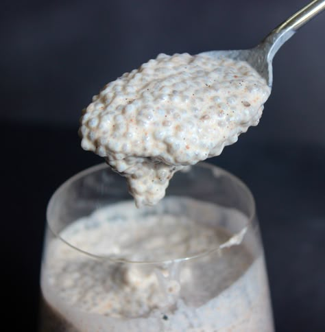 Spiced Coconut Chia Seed Pudding- I tried this so far with almond milk and it is sooo good!!! I add a banana on top and put it in a mason jar for a perfect on the go breakfast! And it's paleo! Breakfast Without Milk, Cinnamon Chia Seed Pudding, Chia Seed Breakfast, Coconut Chia Seed, Coconut Chia Seed Pudding, Chia Recipes, Chia Recipe, Coconut Chia Pudding, Coconut Chia