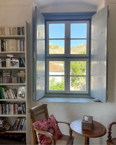 Lovely corners at Xelidonia House, an Airbnb in Hydra, Greece via @gcmacmillan . . . . . #interiors #interiorsdesign #decorinspo #designinspo #decor #decoration #home #homedecor #classicinteriors #timelessinteriors #interiorsofinstagram #tradhome #classicaldesign #mediterraneanstyle #mediterranean #mediterraneanhome #greece #greekstyle #hydra Greek Home Aesthetic, Greece Inspired Home, Greece Interior Design, Greece Interior, Greek Home, Hydra Greece, Greek House, Timeless Interiors, Mediterranean Decor